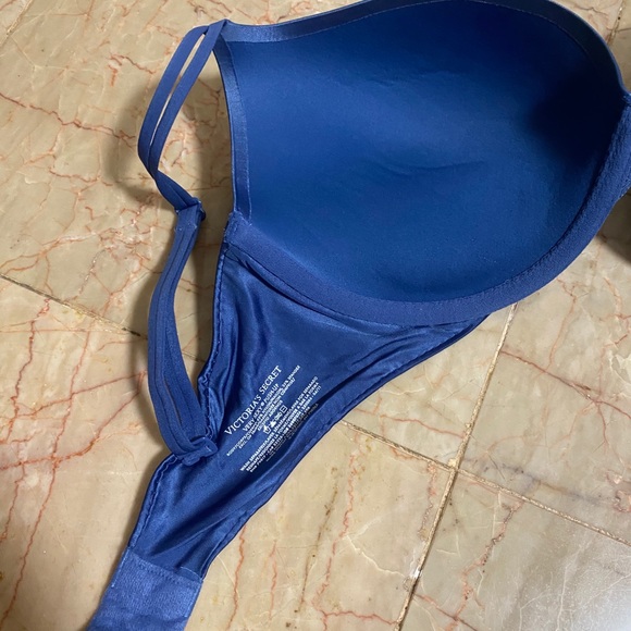 Victoria’s Secret push-up bra 34DD - Picture 3 of 4